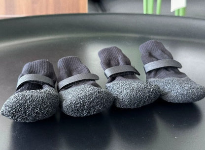 🐕🐕【25€】2 juegos 8 piezas-Nuevos calcetines impermeables para perros. Botas de lluvia de silicona para perros. Antideslizantes y resistentes al desgaste.