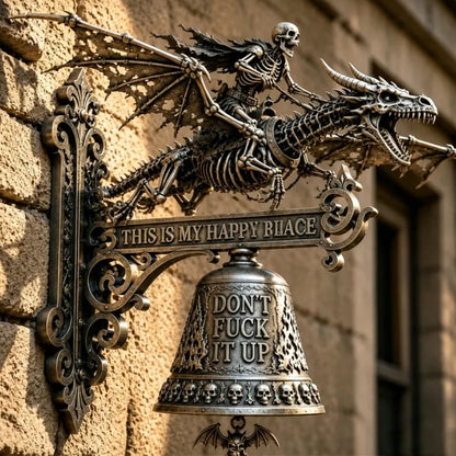 Gotička dekorativna zidna zvona ukrašena motivima lubanja vitezova i zmajeva, vintage metalni ukrasi, prikladna za barove, domove i terase.