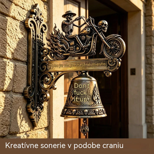 Dekoratívny nástenný zvon v gotickom štýle s kostlivcom v rytierovi a drakom, vintage kovová dekorácia do baru, domu a na dvor