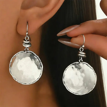 ✨Compra uno y llévate otro gratis🌸Pendientes retro de metal martillado en forma de lágrima