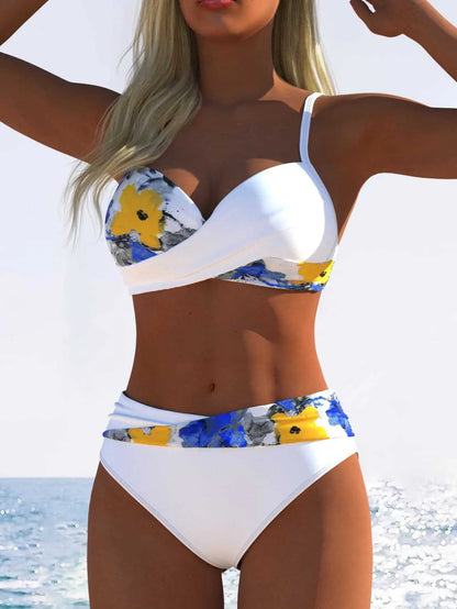 💞 Dámske dvojdielne push-up bikiny 🌊 Zvýraznia vaše krásne krivky, ponúkajú maximálne pohodlie a vyžarujú nadčasovú eleganciu.