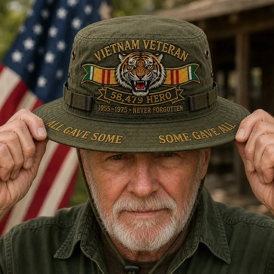 🐯🐯Olivovozelený pamätný klobúk typu „bucket“ pre veteránov s výšivkou dravého tigra a nápisom.