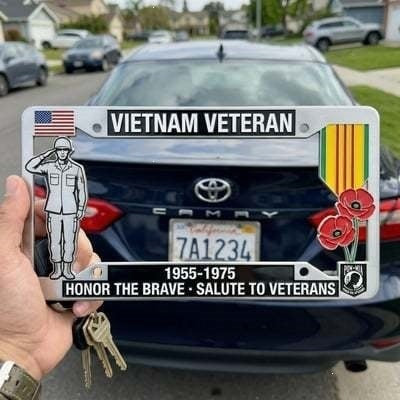 🚙🚙 2 artículos por 31 €--Marco para matrícula en homenaje a los veteranos