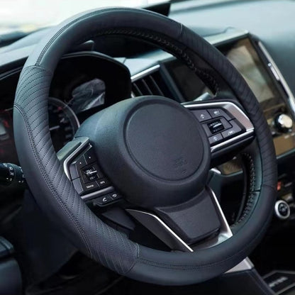 🔥 Navlaka za volan od prave kože – Univerzalna, protuklizna i izdržljiva navlaka za automobil 🚘