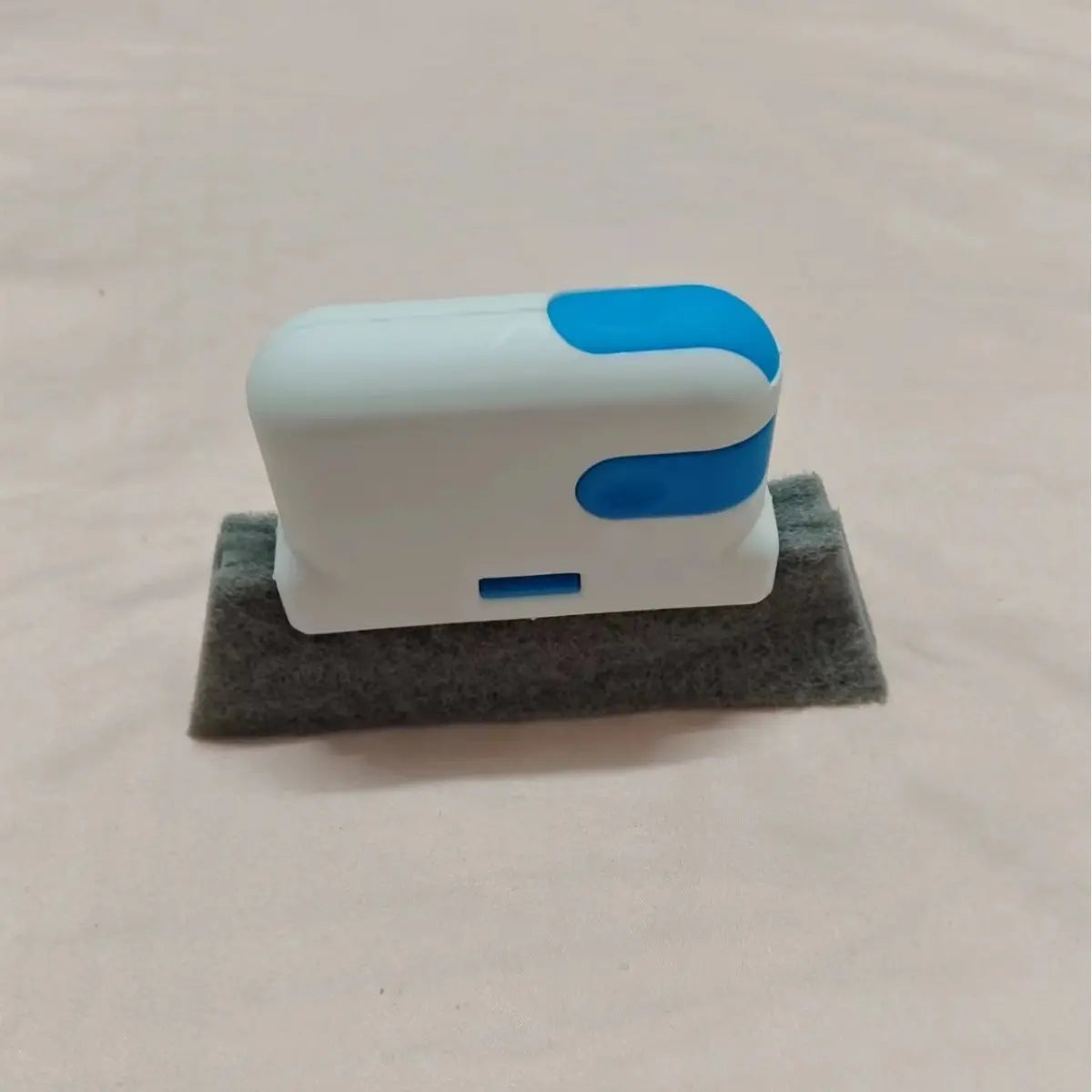 🧹💦【Compra 1 y llévate 1 gratis】Herramienta multifuncional para limpiar rieles de ventanas | Elimina polvo y suciedad fácilmente