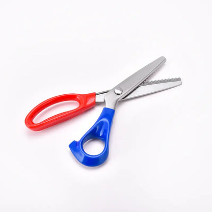 ✂️✨ Škare za šivanje i čipku "uradi sam" 🧵💖 Precizno i jednostavno rezanje svaki put, pomažući vam da stvorite vlastito remek-djelo 🎀🌟