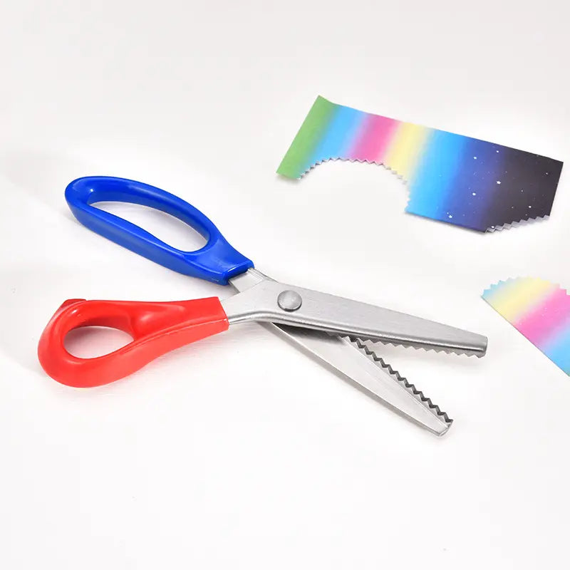 ✂️✨ Škare za šivanje i čipku "uradi sam" 🧵💖 Precizno i jednostavno rezanje svaki put, pomažući vam da stvorite vlastito remek-djelo 🎀🌟