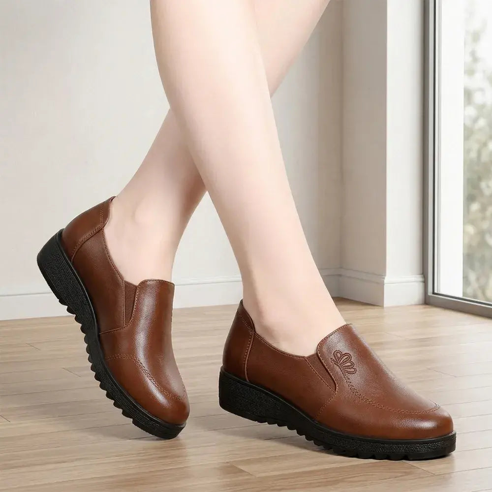 👞【35-41】Plus size mekane kožne ravne cipele - Neklizajuće, lagane i udobne, pogodne za starije žene - Ortopedske mokasine za svaki dan