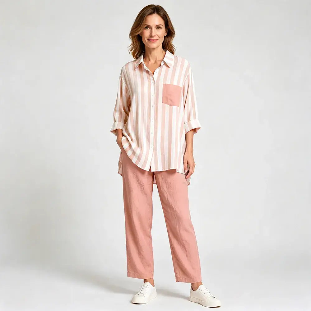 🌸 Smart-casual súprava s pruhovanou košeľou a moderným dizajnom